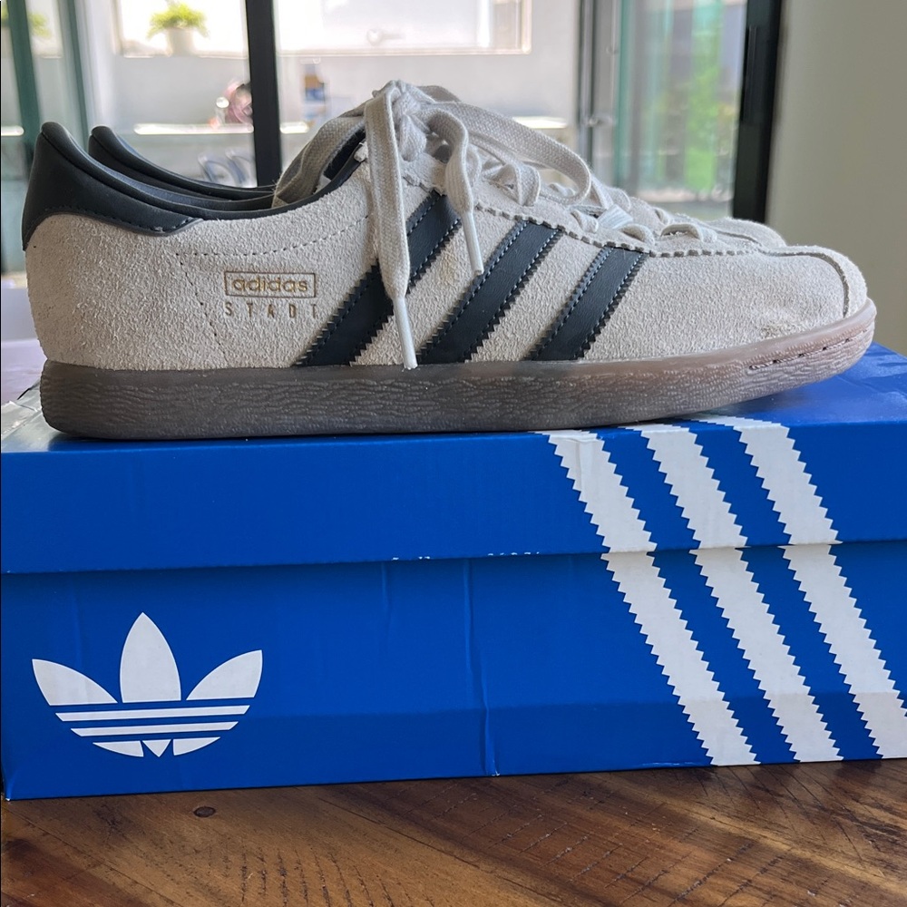 Adidas STADT – Men’s Size 7 – Like New